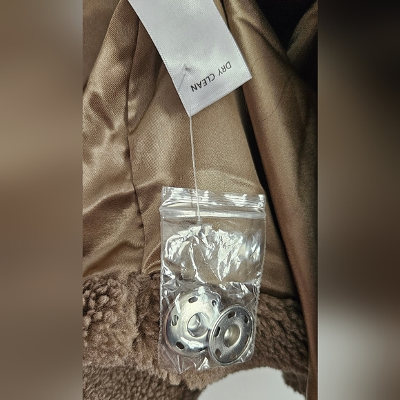 Ellos Teddy Neutral Olive Faux Fur Coat Size 14 - Picture 8 of 8